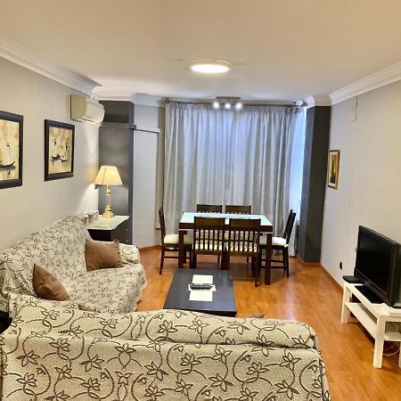 Apartamento Acogedor, Excelente Ubicacion, 10 Min Centro Lejlighed Sevilla Eksteriør billede