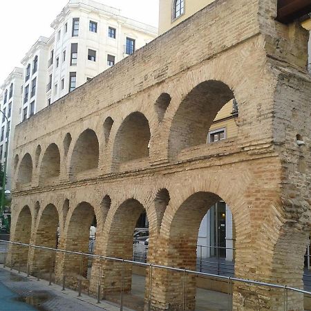 Apartamento Acogedor, Excelente Ubicacion, 10 Min Centro Lejlighed Sevilla Eksteriør billede