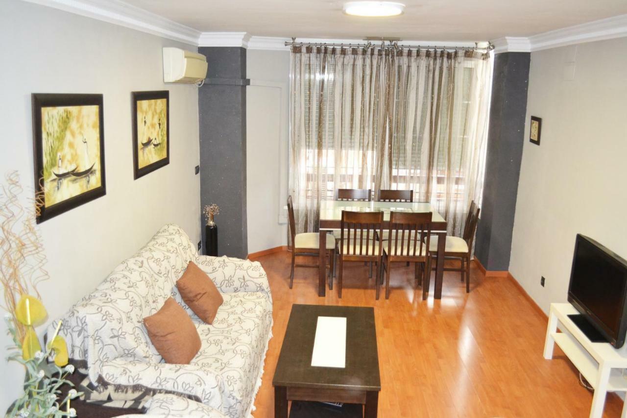 Apartamento Acogedor, Excelente Ubicacion, 10 Min Centro Lejlighed Sevilla Eksteriør billede